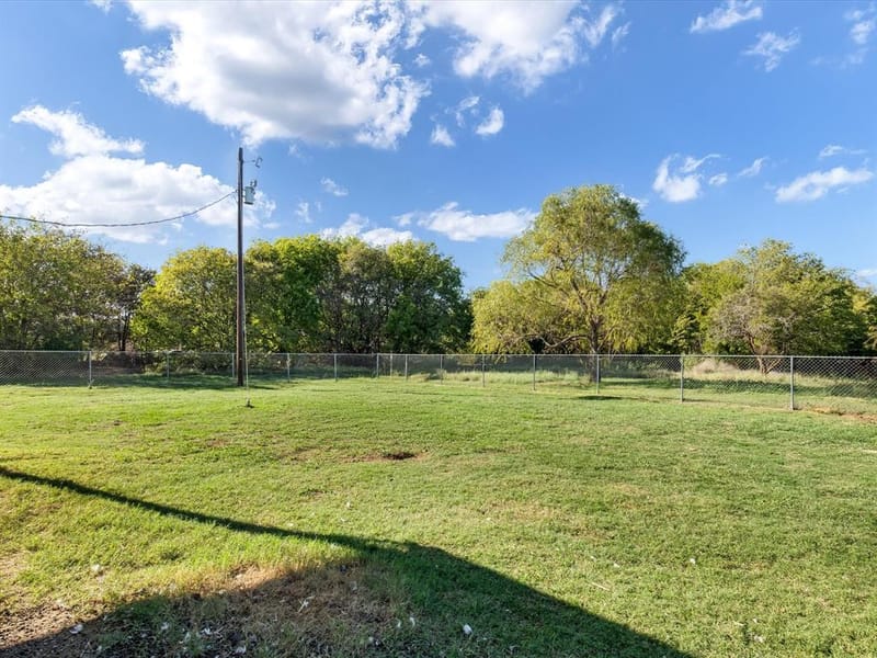 8745 County Road 107, Grandview TX 76050 - Photo 24