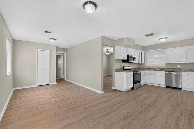 2978 Joanna Drive, Farmers Branch TX 75234 - Photo 10