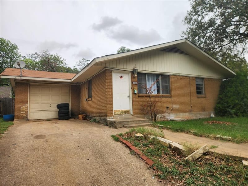 1116 Terrace Avenue, Fort Worth TX 76164