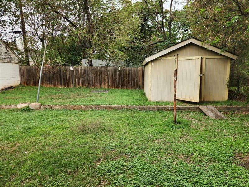 1116 Terrace Avenue, Fort Worth TX 76164 - Photo 19
