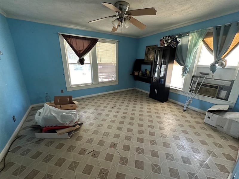 829 W Beddell Street, Fort Worth TX 76115 - Photo 13