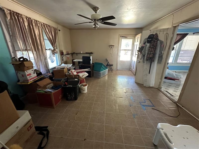 829 W Beddell Street, Fort Worth TX 76115 - Photo 7
