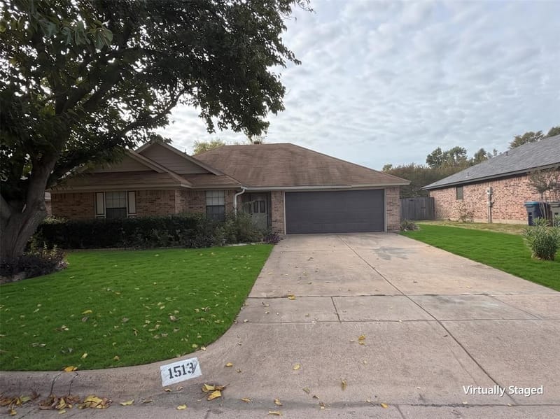 1513 Willow Vale Drive, Fort Worth TX 76134 - Photo 3