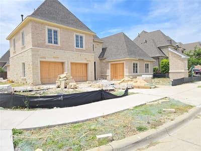 8753 Happy Hollow Drive, Frisco TX 75034 - Photo 2