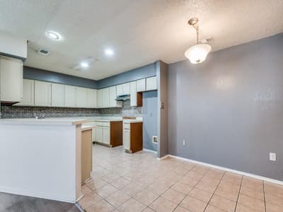 1228 English Street, Irving TX 75061 - Photo 4