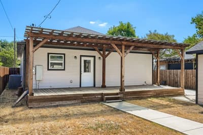 713 S Willomet Avenue, Dallas TX 75208 - Photo 4