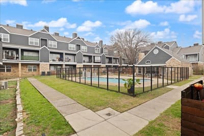 1441 Westmount Avenue # 211, Dallas TX 75211 - Photo 2