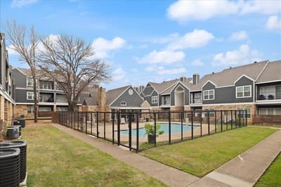1441 Westmount Avenue # 211, Dallas TX 75211