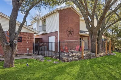 6814 Dolphin Circle, Rowlett TX 75088 - Photo 2