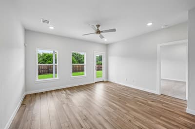 725 Vineyard Way, Forney TX 75126 - Photo 5