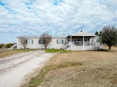 5206 Buttercup Court, Granbury TX 76049