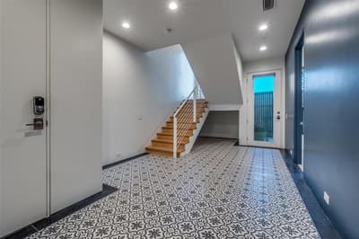 1505 N Haskell Avenue # 3, Dallas TX 75204 - Photo 2