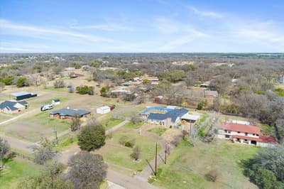 646 Winding Oaks, Waco TX 76705 - Photo 2