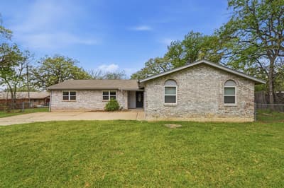 6246 Guilford Street, Forest Hill TX 76119