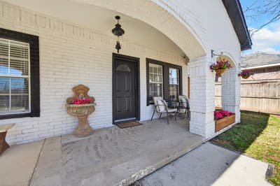 607 Bethpage Avenue, Dallas TX 75217 - Photo 2