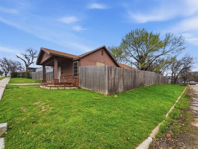 3000 Avenue M, Fort Worth TX 76105 - Photo 4
