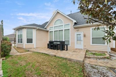2412 Aramic Court, Arlington TX 76001 - Photo 5