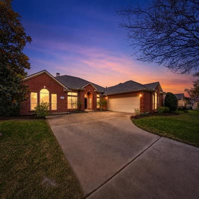 6610 Driftwood Lane, Rowlett TX 75089 - Photo 2