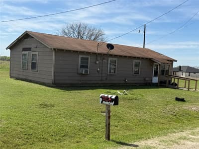 1105 Shabazz Street, Milford TX 76670