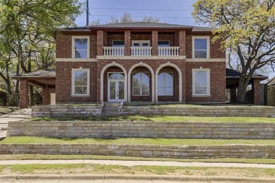 2916 Forestwood Drive, Arlington TX 76006
