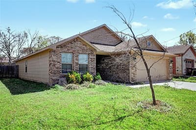 1827 College Street, Greenville TX 75401 - Photo 3