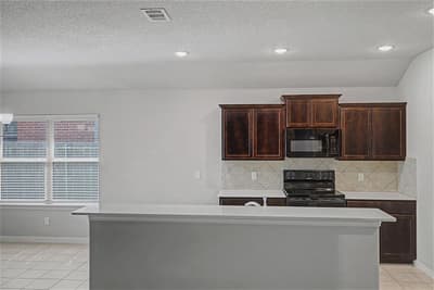 1827 College Street, Greenville TX 75401 - Photo 5
