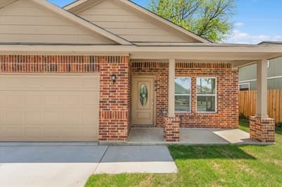 804 N Chandler Drive, Fort Worth TX 76111