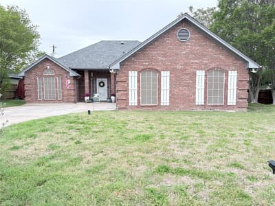 1200 Oak Tree Lane, Weatherford TX 76086