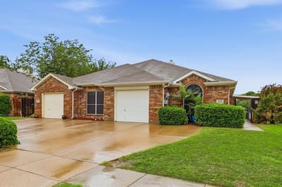 5621 Swords Drive, Fort Worth TX 76137 - Photo 3