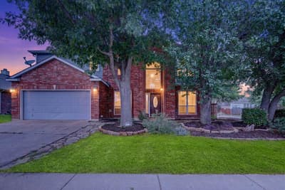 211 Milton Drive, Arlington TX 76002