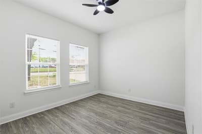 2611 Hunting Drive, Fort Worth TX 76119 - Photo 2