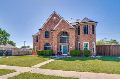 7517 Silverthorn Drive, Rowlett TX 75089 - Photo 2