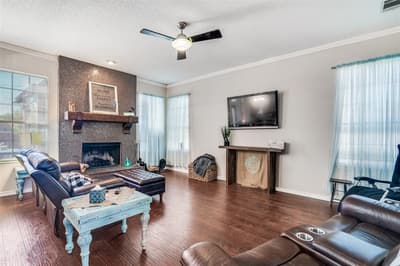7517 Silverthorn Drive, Rowlett TX 75089 - Photo 5