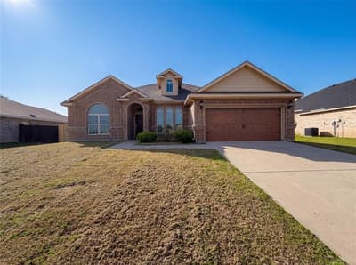3717 Dutch Iris Lane, Forest Hill TX 76140