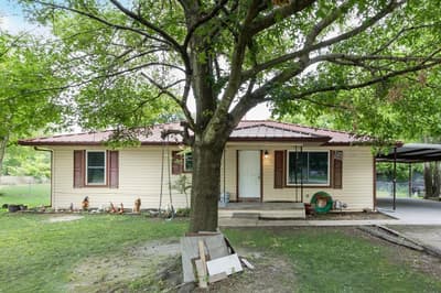 571 S 1st Street, Point TX 75472 - Photo 2