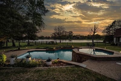 210 N Forest Lane, Double Oak TX 75077