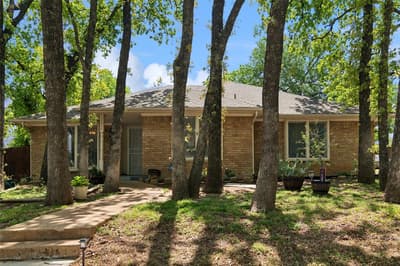2024 Crooked Creek Lane, Arlington TX 76006