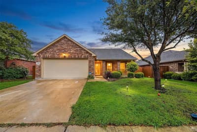 4004 Red Rock Drive, Heartland TX 75126