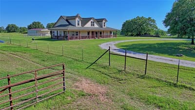 433 Fruitland Road, Bowie TX 76230