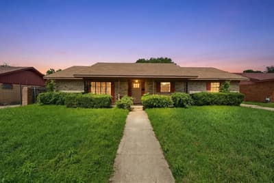 1900 MAHALIA Drive, Waco TX 76705