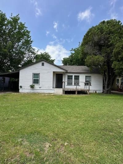 205 Hallvale Drive, White Settlement TX 76108