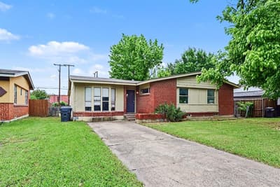 2333 S Lockhart Avenue, Dallas TX 75228 - Photo 2