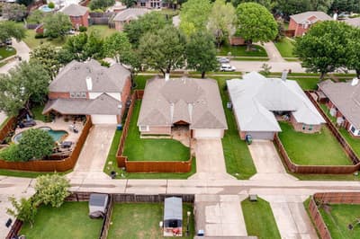 806 Green Apple Drive, Garland TX 75044 - Photo 2