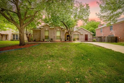 1519 Stratford Drive, Mansfield TX 76063