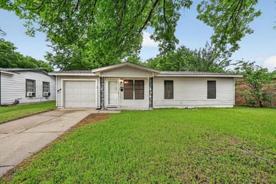 5555 Pinson Street, Fort Worth TX 76119
