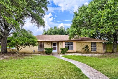 508 Stony Creek Drive, DeSoto TX 75115