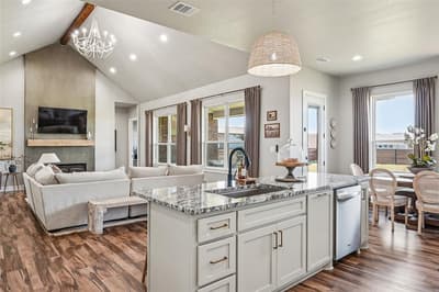 210 Lakecrest Drive, Muenster TX 76252