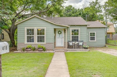 418 E Akard Street, Weatherford TX 76086