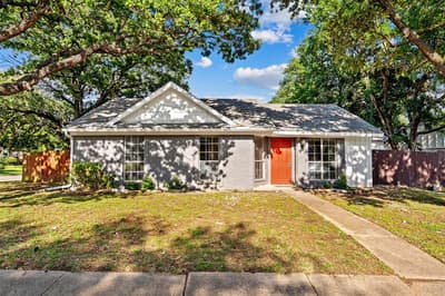 948 Carom Way, Dallas TX 75217