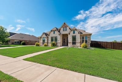 549 Truman Street, Waxahachie TX 75165 - Photo 2